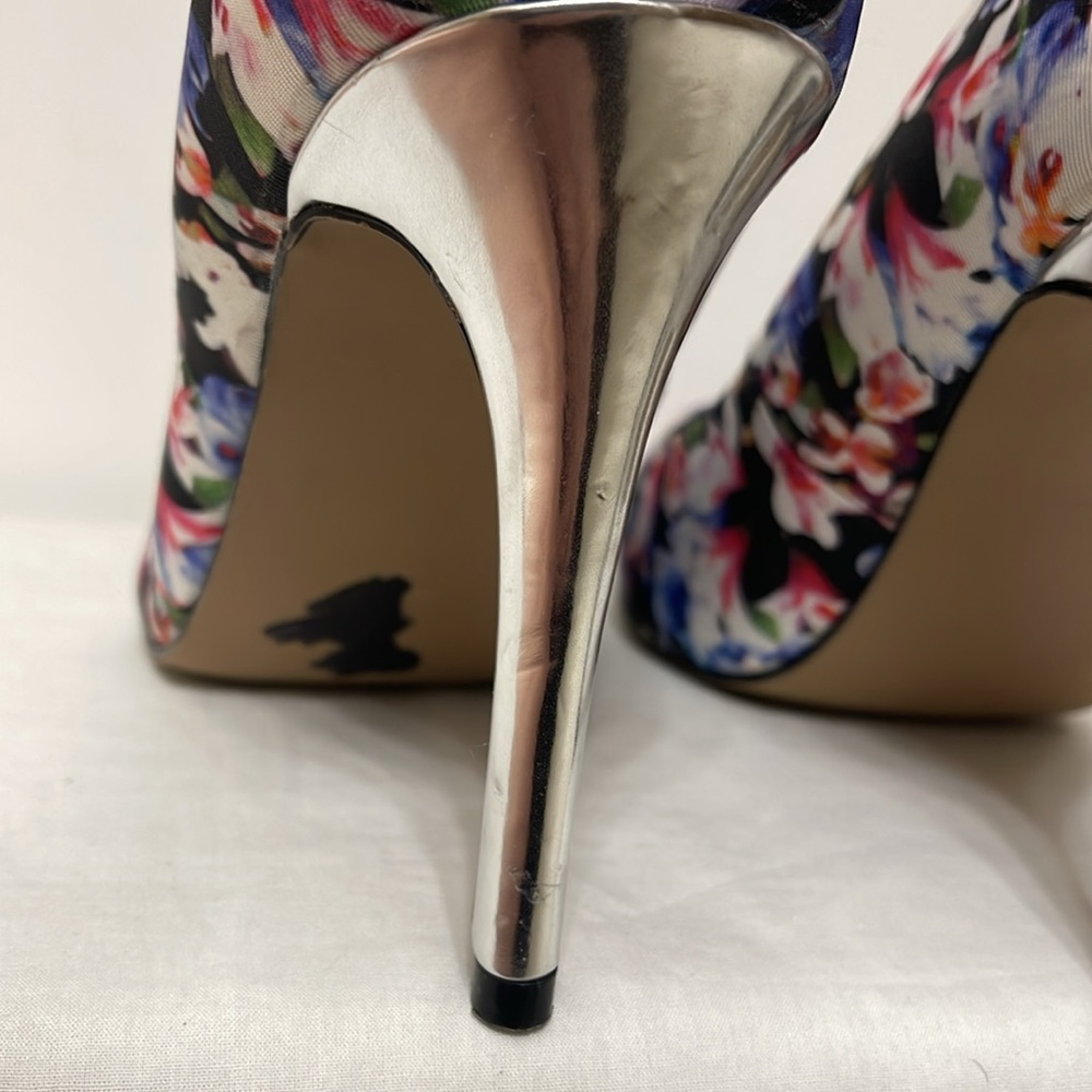 Floral heels, size 7 - Picture 7 of 7